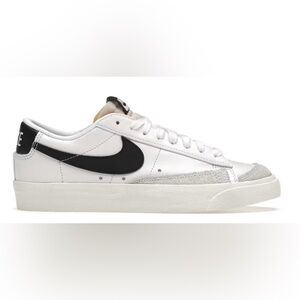 Nike Blazer Low 77 White Black Womens Sneaker Shoe Sz 9.5
